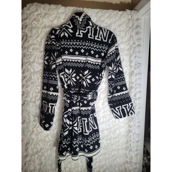 PINK Victorias Secret Fuzzy Plush Short Robe Sleepwear XS Black Fair Isle/Nordic - Picture 5 of 5